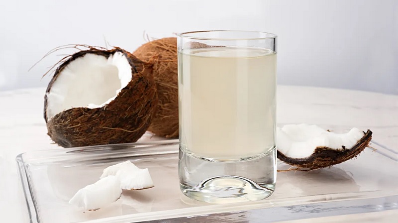 Đau dạ dày uống nước dừa được không? Cách uống tốt nhất-3