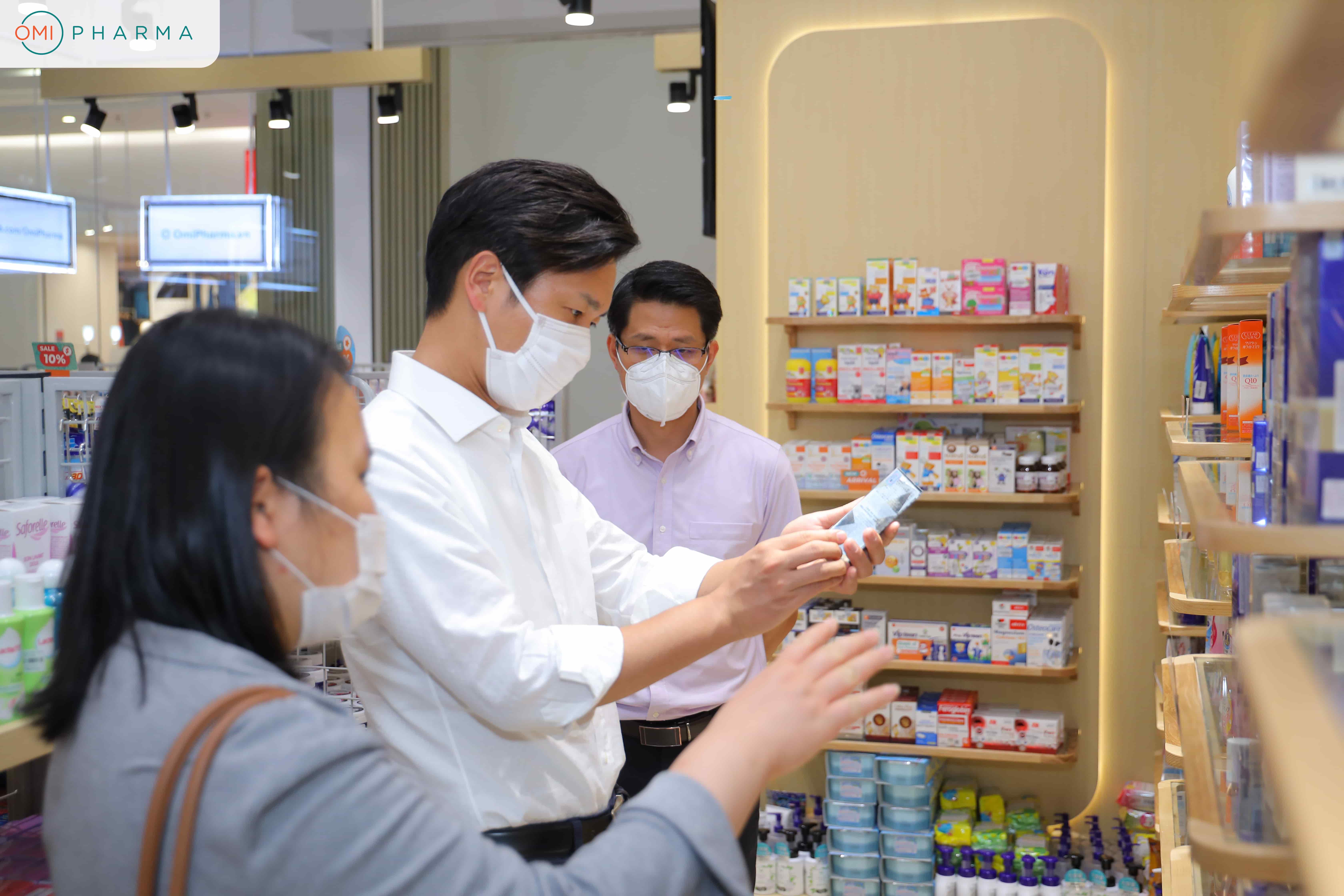 Tổng Giám đốc Sugi Holdings Nhật Bản ghé thăm hệ thống nhà thuốc tiêu chuẩn Nhật Bản Omi Pharma  