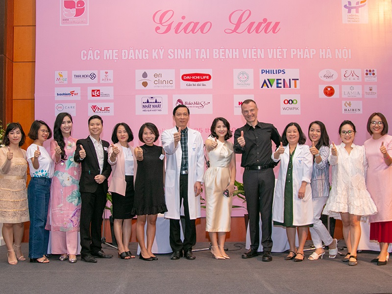 OmiCare tham dự sự kiện offline “Giao lưu các mẹ đăng ký sinh tại Bệnh viện Việt Pháp” 