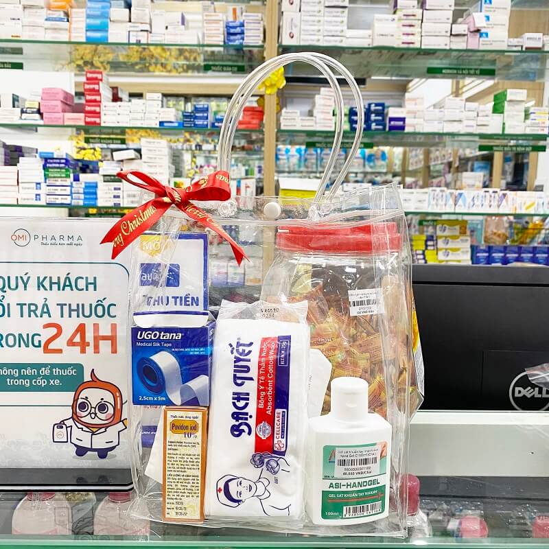 “Túi thuốc ngày Tết” - Món quà chăm sóc sức khỏe cho cả gia đình dịp Tết Nguyên đán