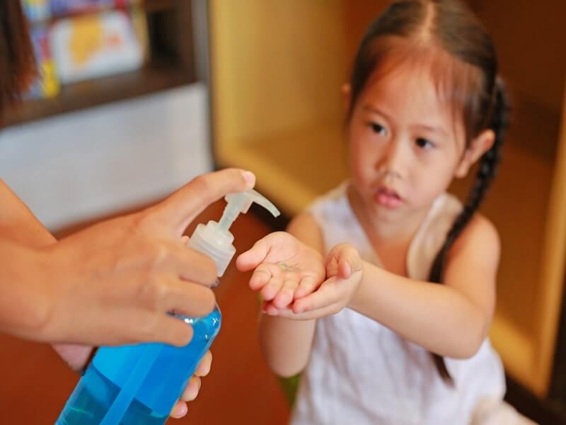 [TƯ VẤN] Nước rửa tay khô cho bé loại nào tốt? Lưu ý khi dùng dung dịch sát khuẩn tay nhanh cho bé-5