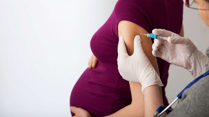 [GIẢI ĐÁP] Phụ nữ mang thai có nên tiêm vắc xin Covid-19 không?